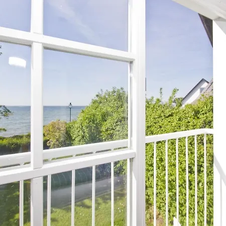 Gutshof Ostseeblick 01 *