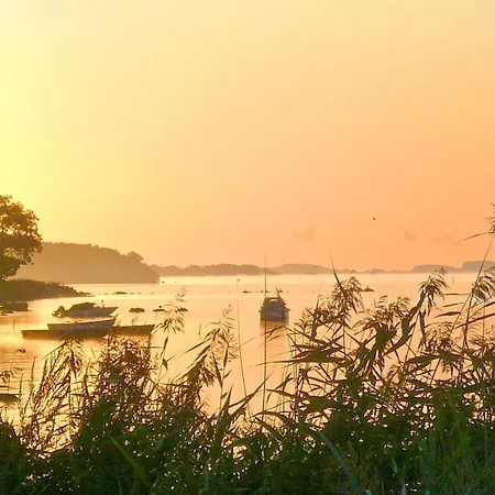 Gutshof Ostseeblick Ferienwohnung 01 *