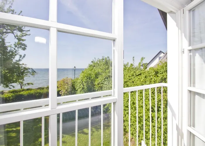 Gutshof Ostseeblick Ferienwohnung 01 *