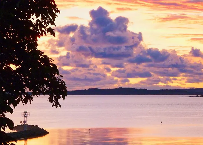 Daire Gutshof Ostseeblick Ferienwohnung 01 *